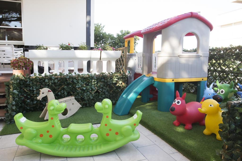 Hotel Usa Rimini Exterior photo